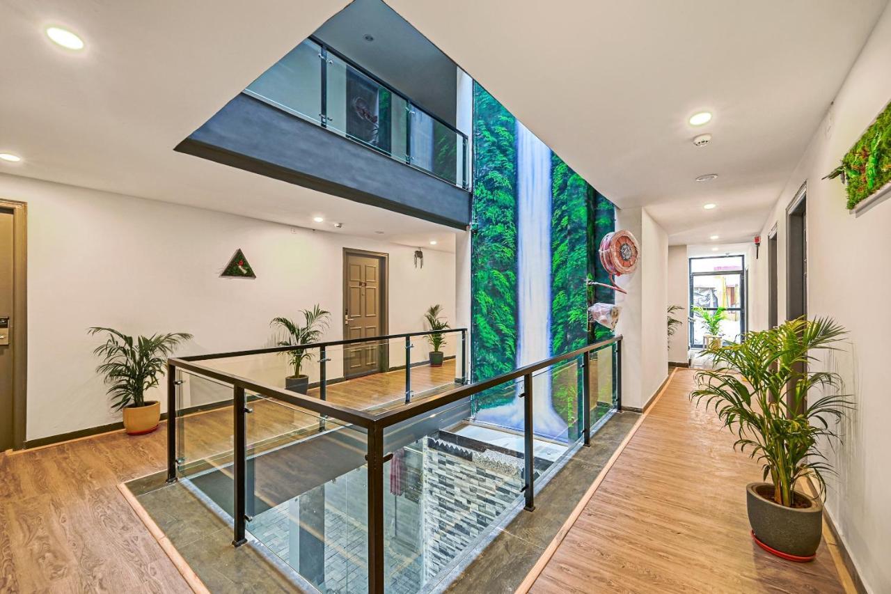 Super Townhouse Oak Hillside Aqua Hotel Khandagiri Luaran gambar