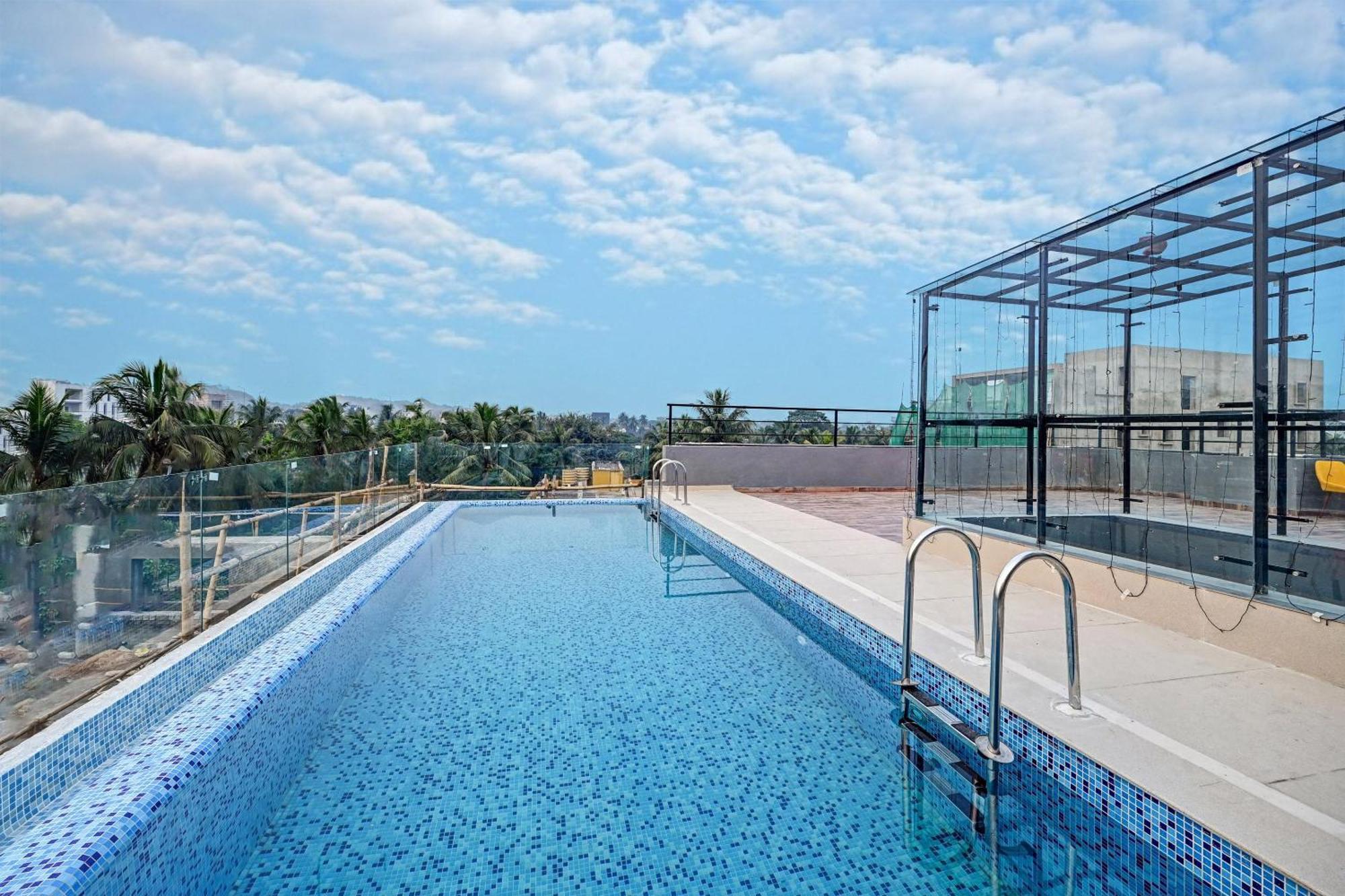 Super Townhouse Oak Hillside Aqua Hotel Khandagiri Luaran gambar